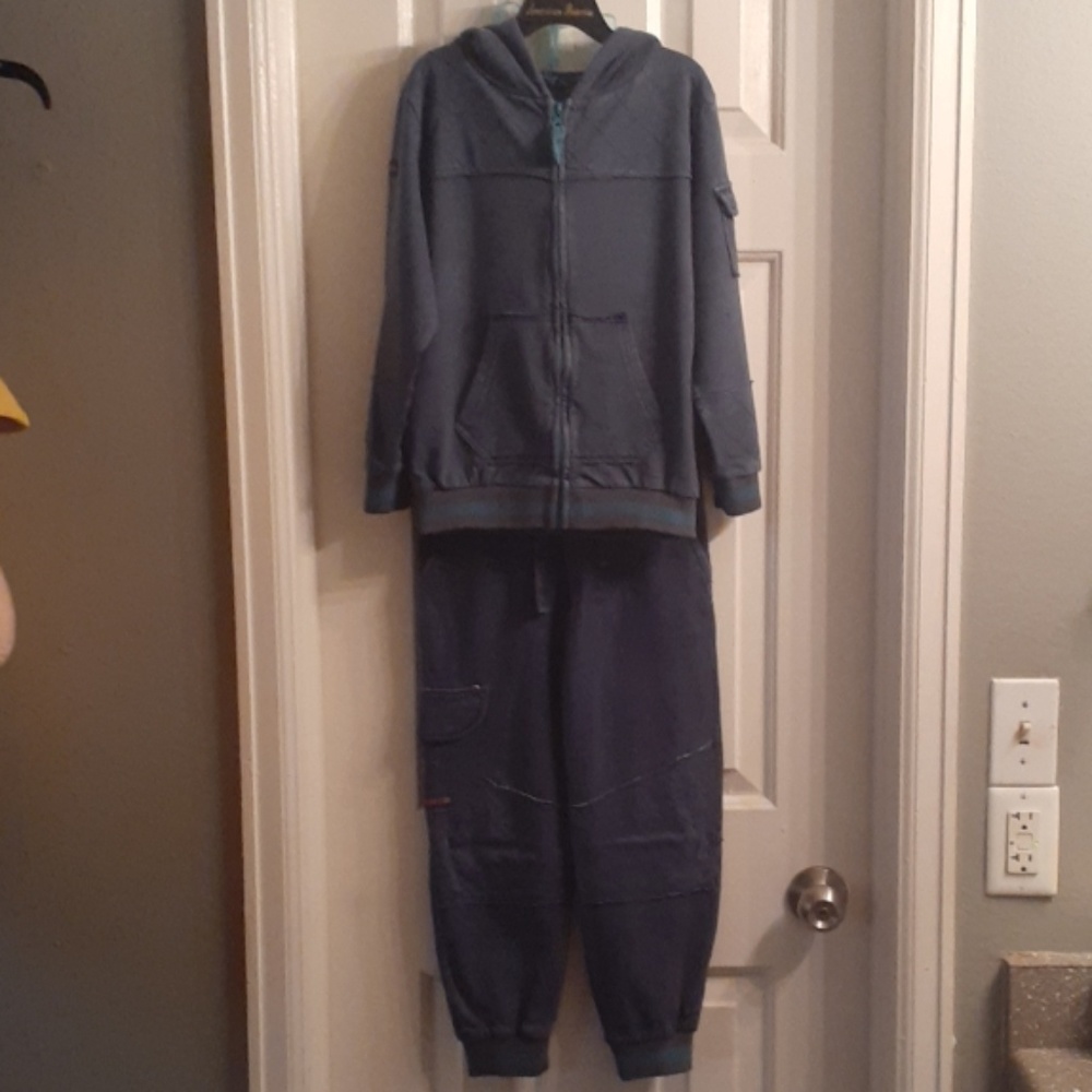 Naartjie kids size 6 sweat suit outfit